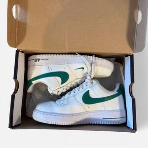 Nike Air Force 1 ‘07 White and Green Shoes